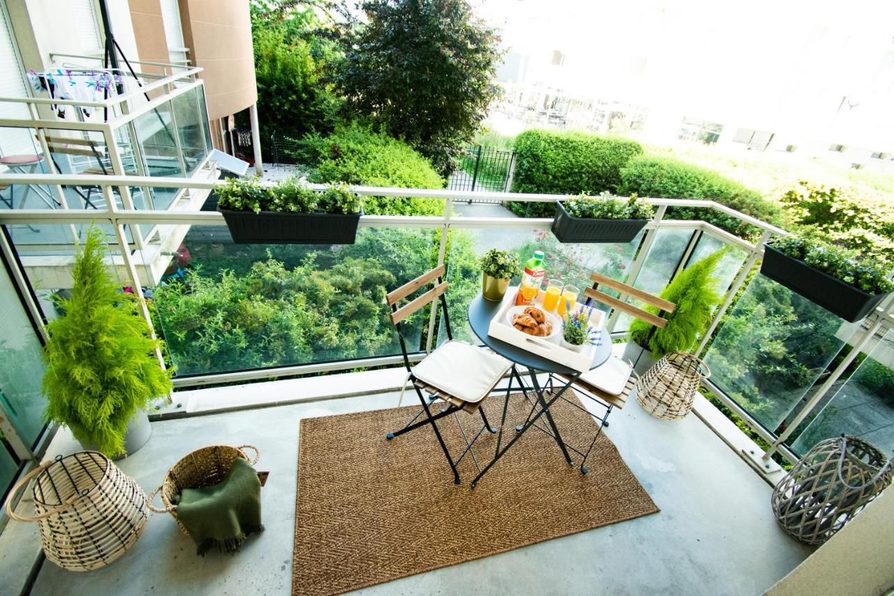 Studio Charmant Cergy Le Haut Au Pied De La Gare ! Parking Prive ! Apartman Kültér fotó
