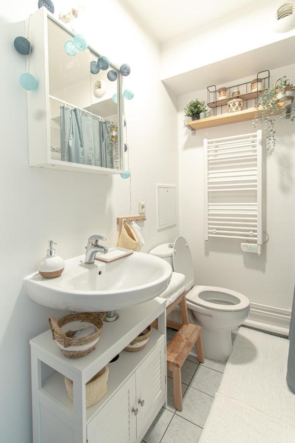 Studio Charmant Cergy Le Haut Au Pied De La Gare ! Parking Prive ! Apartman Kültér fotó