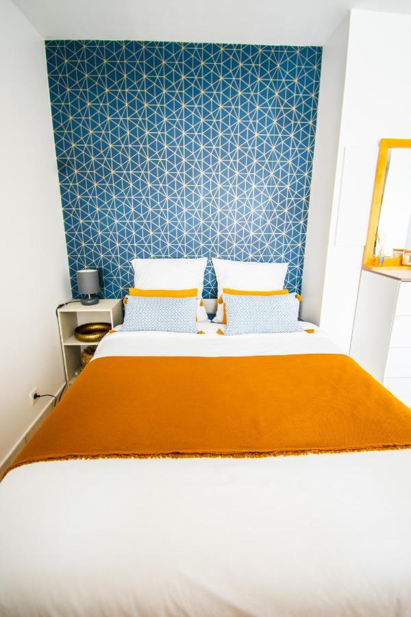 Studio Charmant Cergy Le Haut Au Pied De La Gare ! Parking Prive ! Apartman Kültér fotó